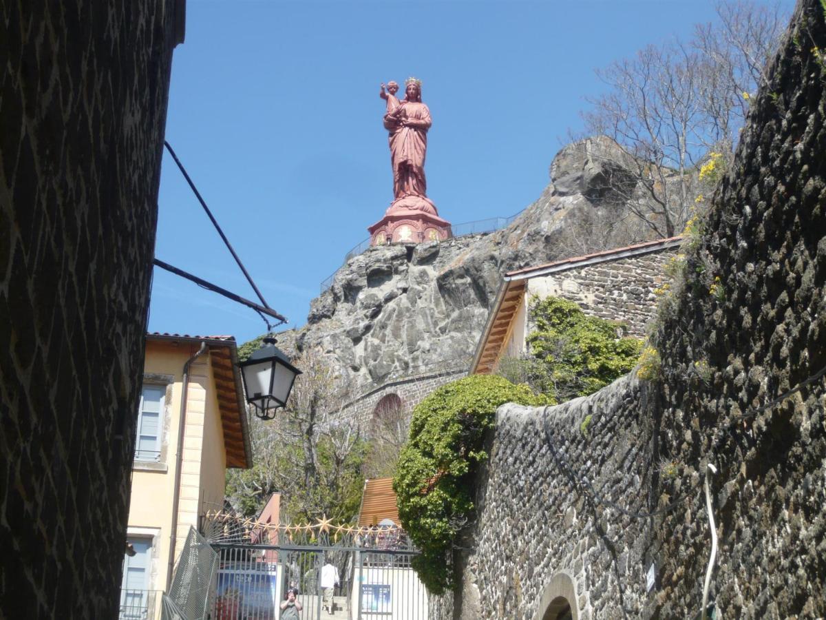 Ferienwohnung Le Petit St Clair Le Puy-en-Velay Exterior foto