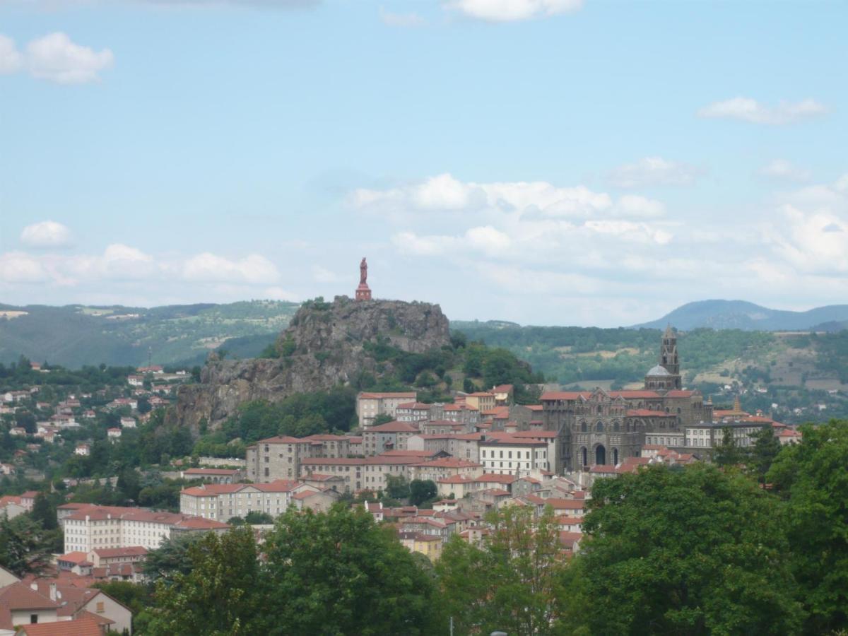 Ferienwohnung Le Petit St Clair Le Puy-en-Velay Exterior foto