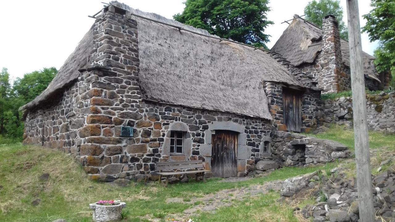 Ferienwohnung Le Petit St Clair Le Puy-en-Velay Exterior foto